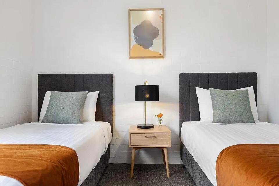 Oxley Court Serviced Apartments Canberra 4*,  Australia
