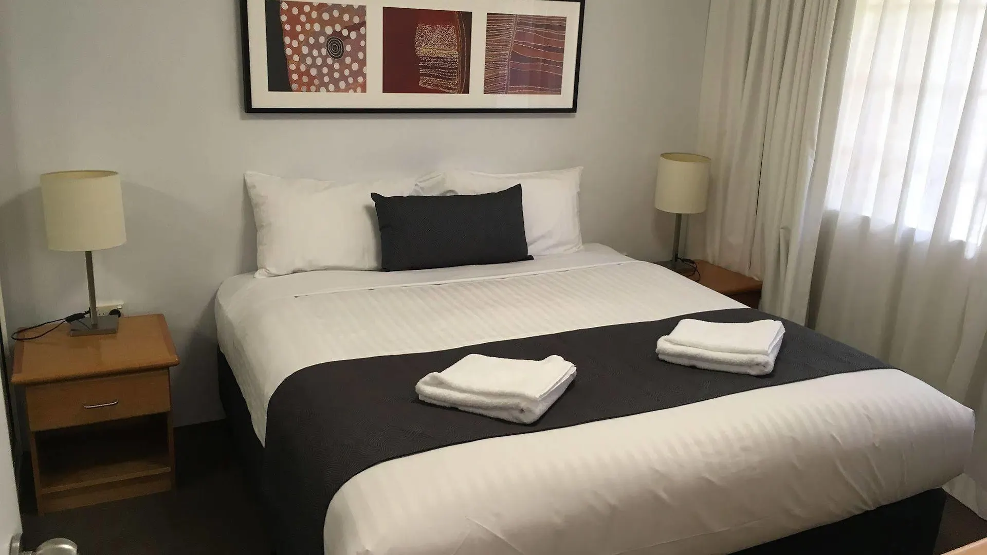 Oxley Court Serviced Apartments Canberra Aparthotel